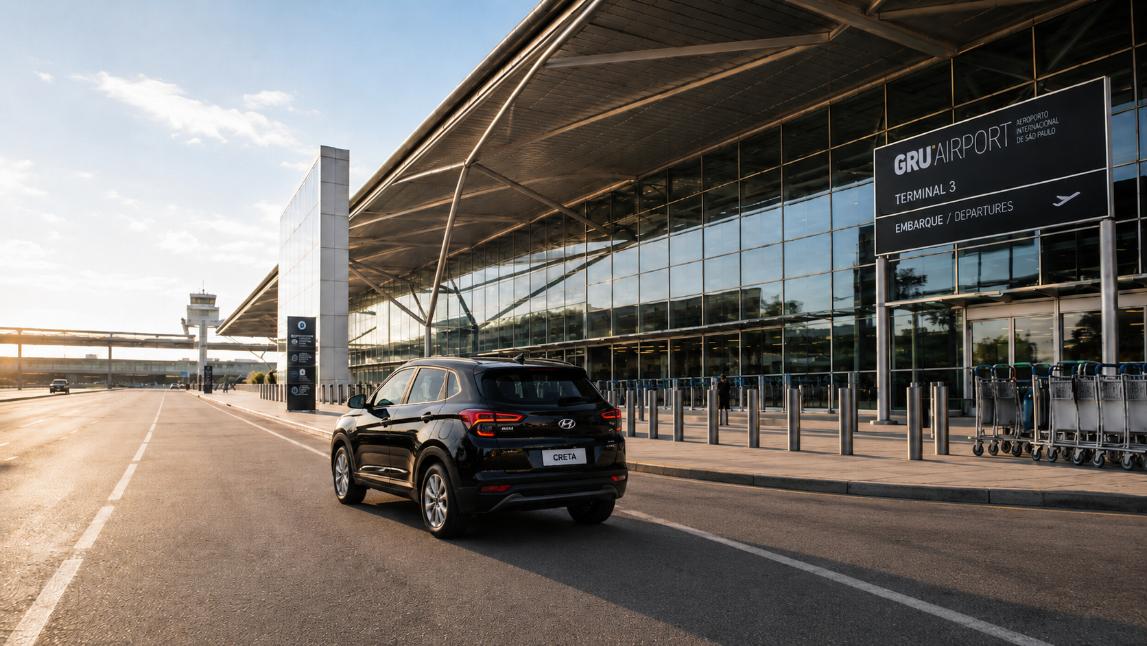 Carro executivo preto próximo ao aeroporto